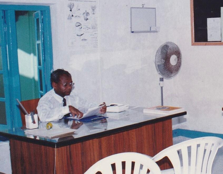 ފާރޫޤު އަޙުމަދު: ބަދަހި ފުވައްމުލަކަކަށް ”ހުވަފެންފުޅު“ ދެކުނު ދުރުވިސްނޭ ޚިދުމަތްތެރިޔާ